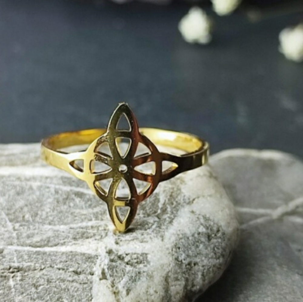 Wiccan Ring, Wiccan Witchcraft amulet,  Ring protection.